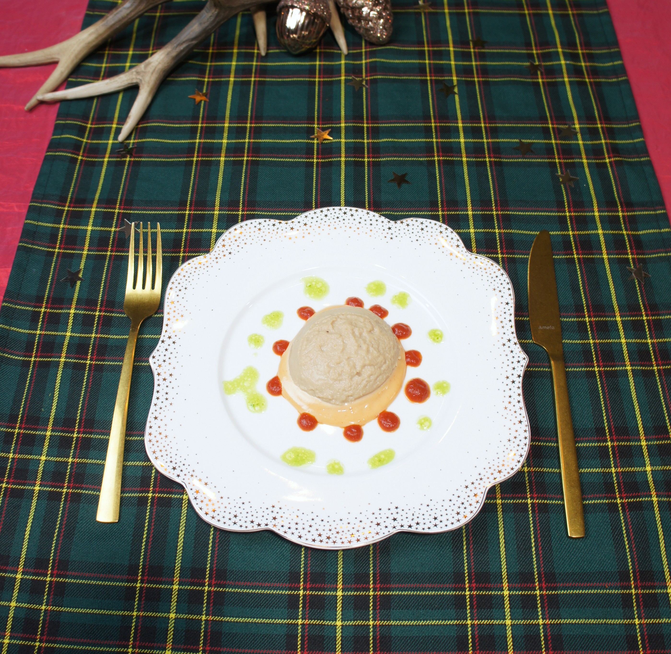 Speciaal voor mensen met slikproblemen, deze tonijnrillette met komkommer en zalm is het ideale voorgerecht van het Kerstdiner